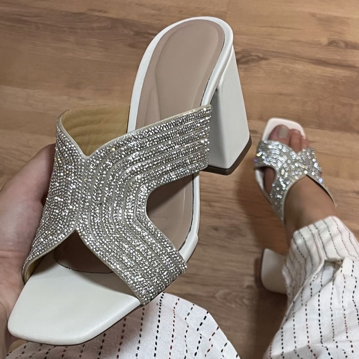 Tamanco de Strass com Brilho